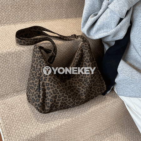 Leopard nagy kuwwatly zenan-erkek şäher eşik sumkasy