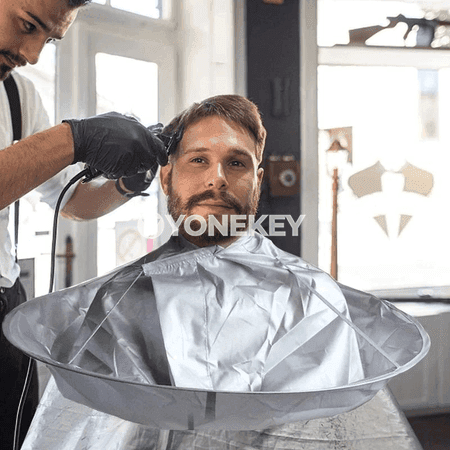 Saç kesmek üçin ýeňil goraýjy pelerin, salon we öý üçin